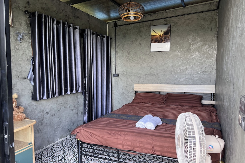 Deluxe Room - Photo 1
