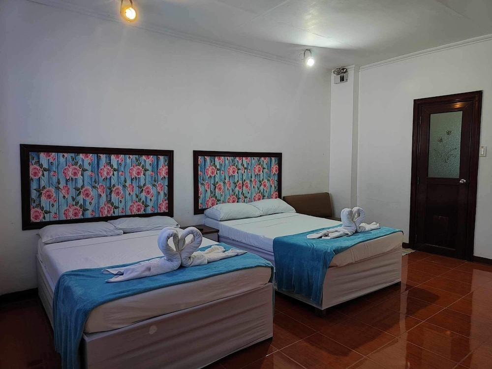 Basic Room, 2 Double Beds, Non Smoking, City View