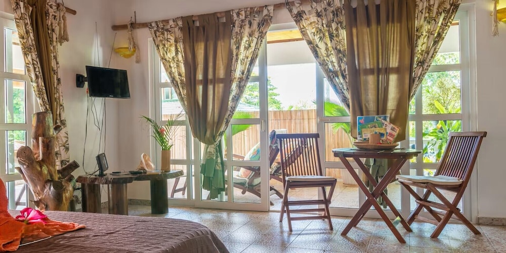 Deluxe Apartment, Beach View photo 3