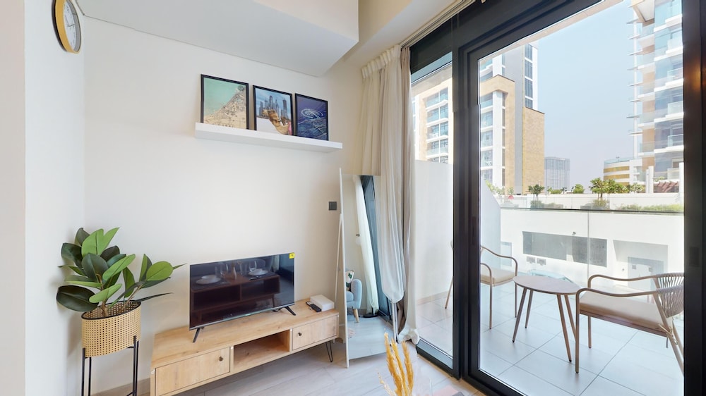 Apartment, 1 Bedroom, Pool Access photo 3