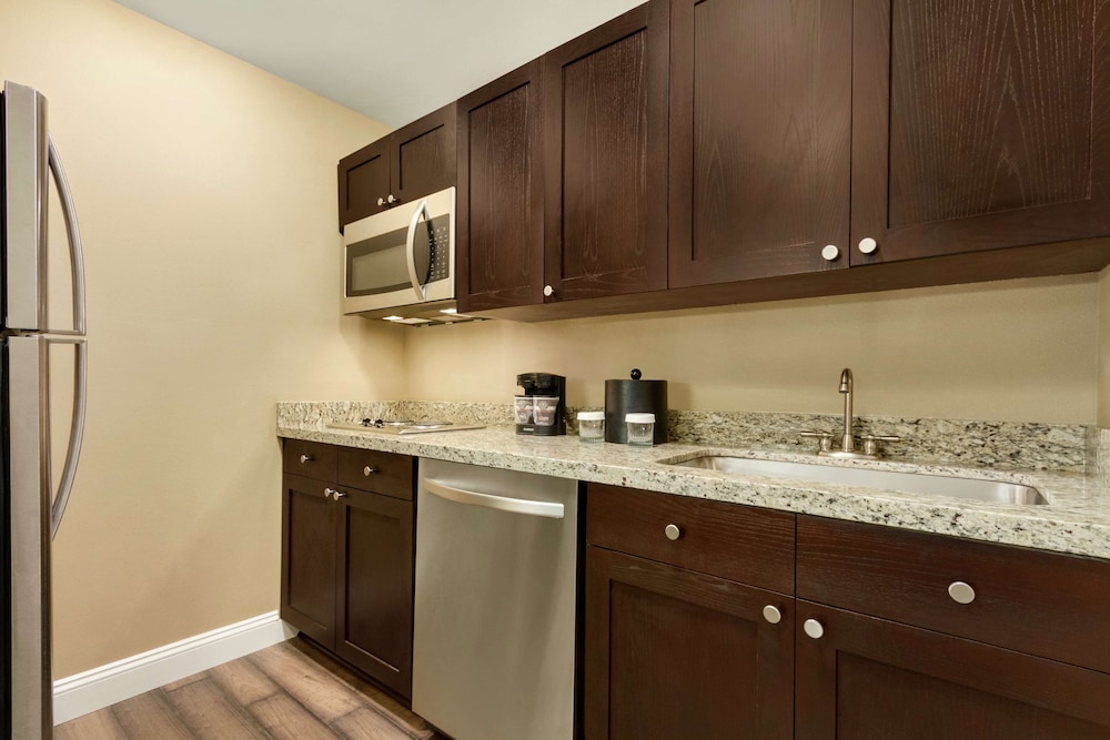 Presidential Suite, 2 Bedrooms, Non Smoking thumbnail 6