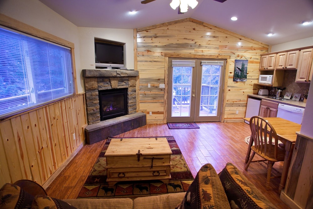 Deluxe Cottage, Hot Tub
