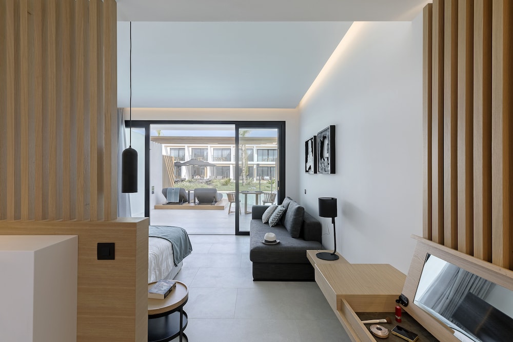 Superior Suite (Swim up) - Photo 1