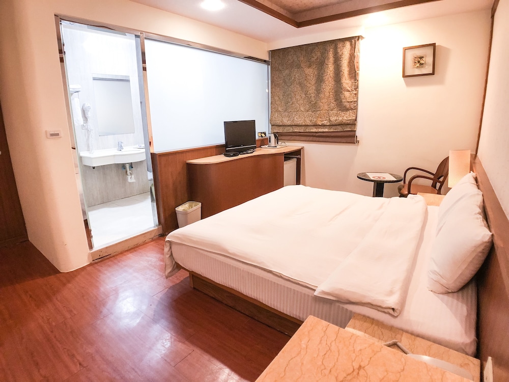 Standard Double Room - Photo 5