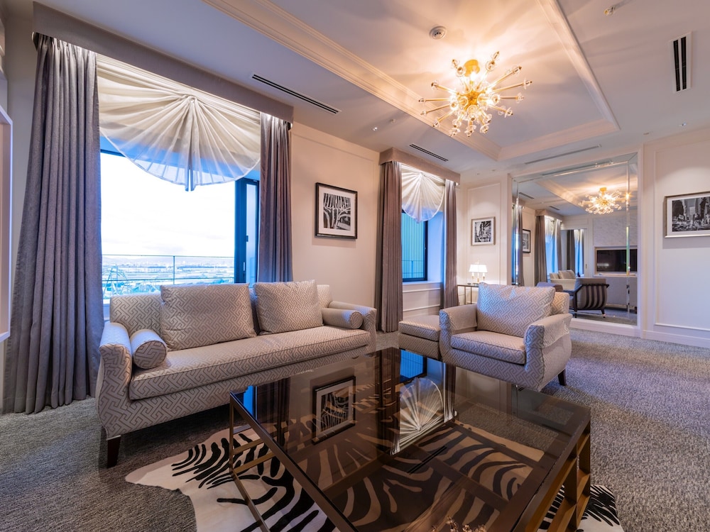 Luxury Suite photo 1