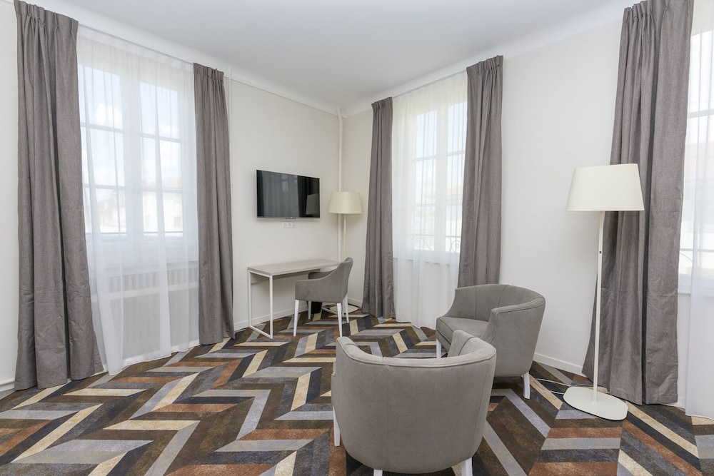 Executive Room photo 1