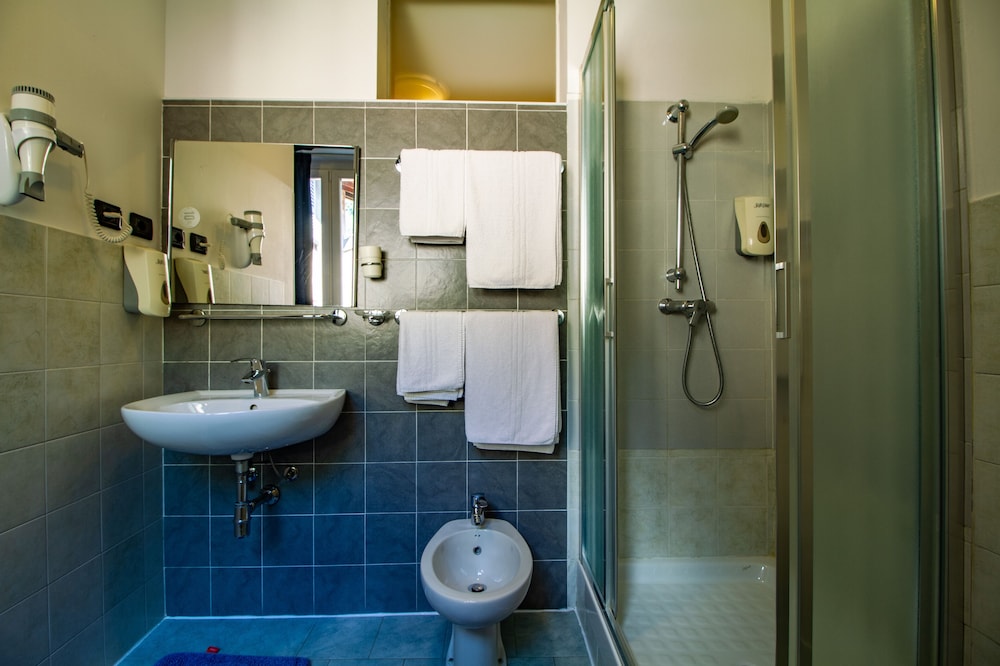 Apartment, 2 Bedrooms, Ensuite (6 pax) photo 3