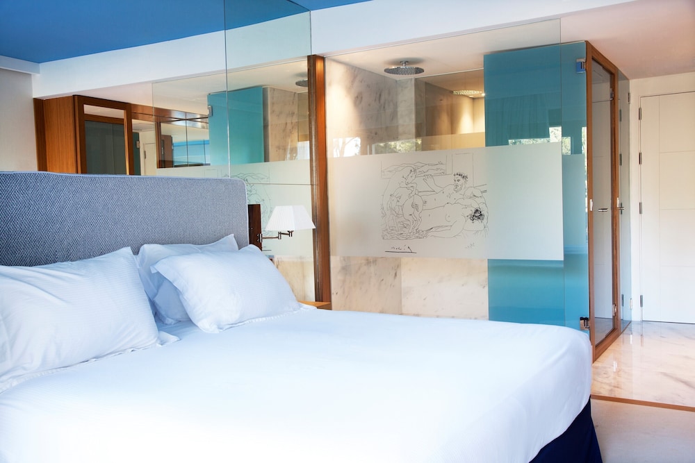 Double Room, Partial Sea View - Photo 1