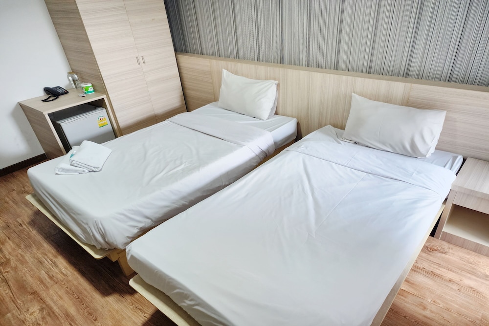 Standard Twin Room photo 3