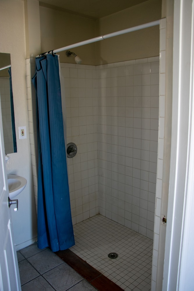 Basic Double Room - Photo 3