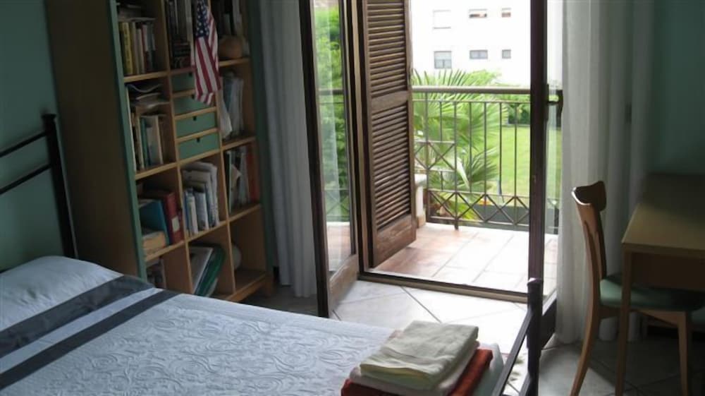 Standard Double Room, Garden View photo 2