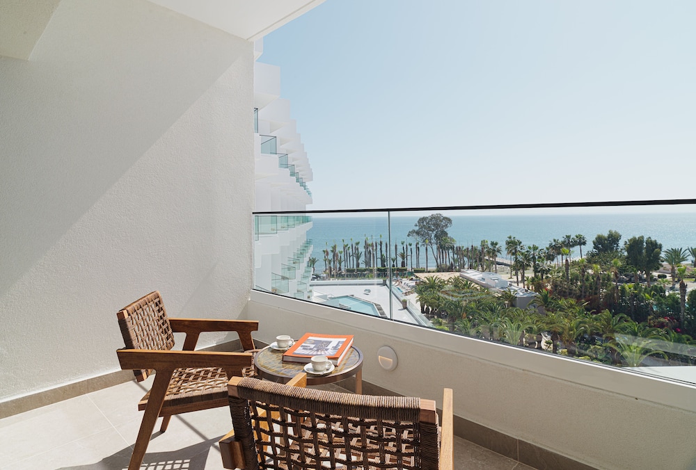 Superior Room Panoramic Sea View - Photo 7