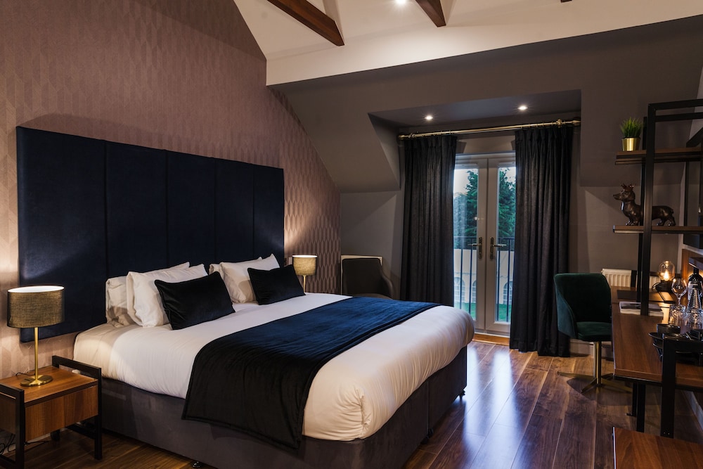 Deluxe Double Room, 1 Bedroom, Garden View (Juliet Balcony) photo 3
