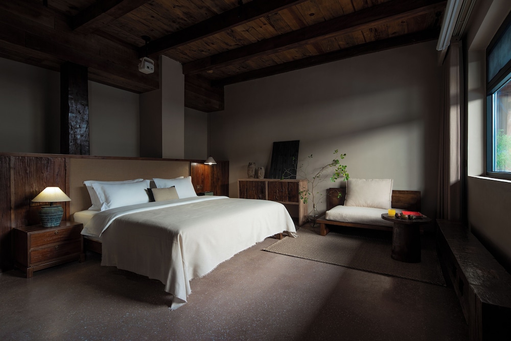 Classic Single Room