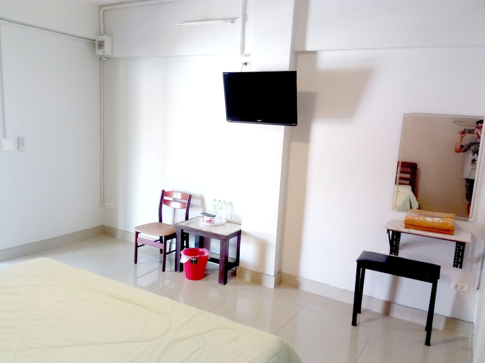 Standard Room photo 2