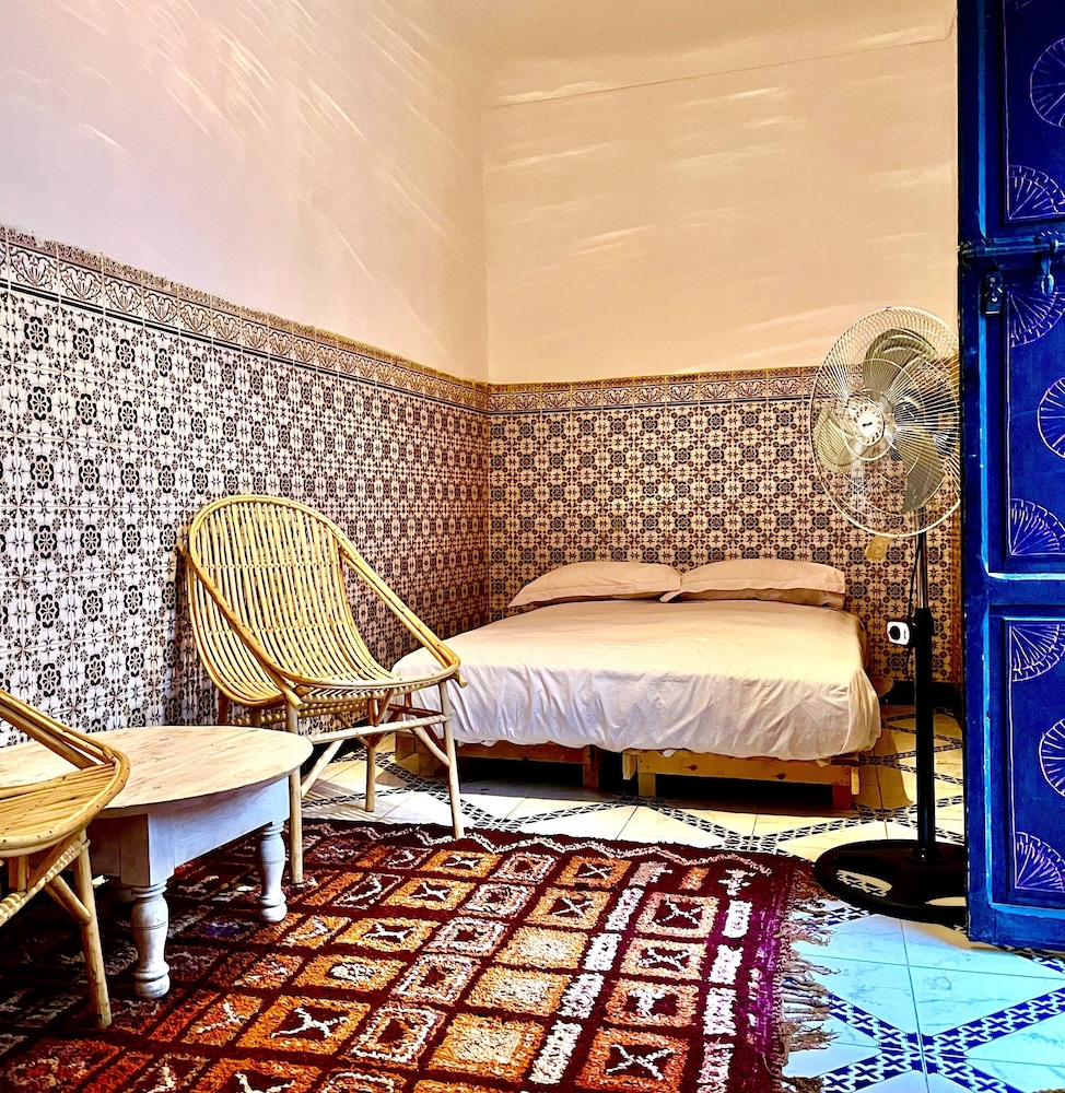 Standard Triple Room - Photo 11