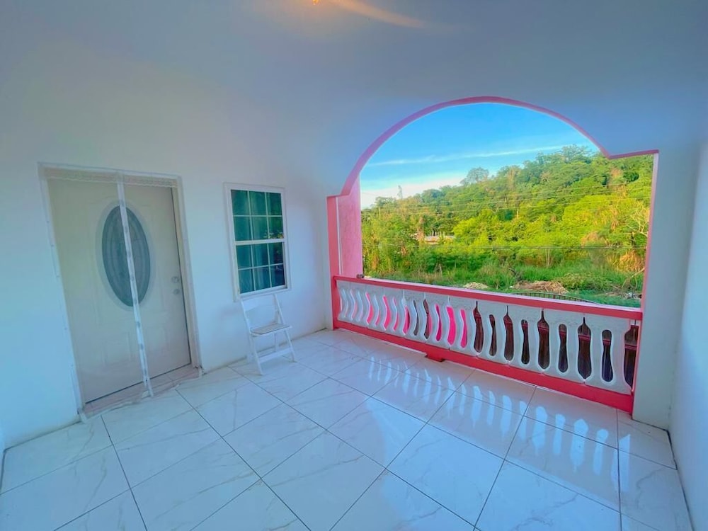 Signature Room, 1 Bedroom, Courtyard View photo 1