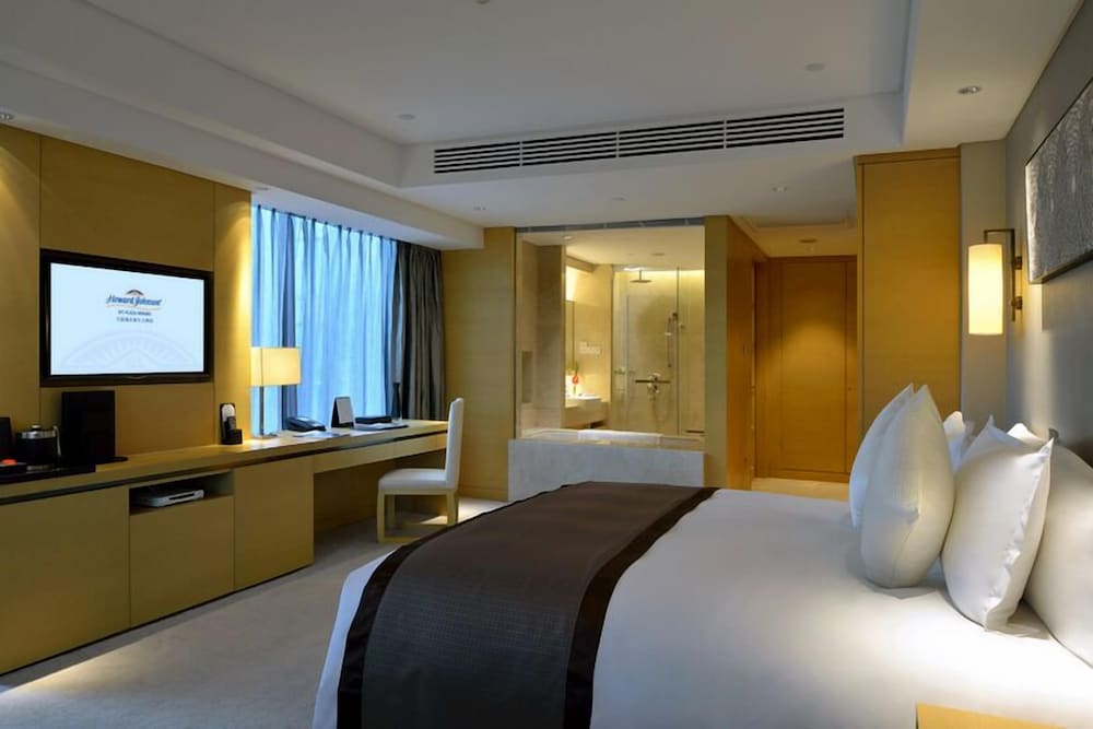 Deluxe Suite - Photo 9
