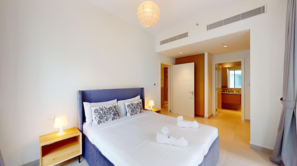 Apartment, 2 Bedrooms, Pool Access photo 2