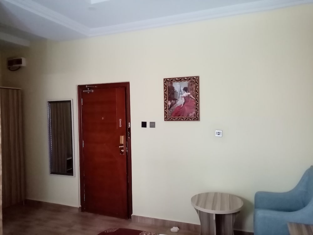 Deluxe Room - Photo 3