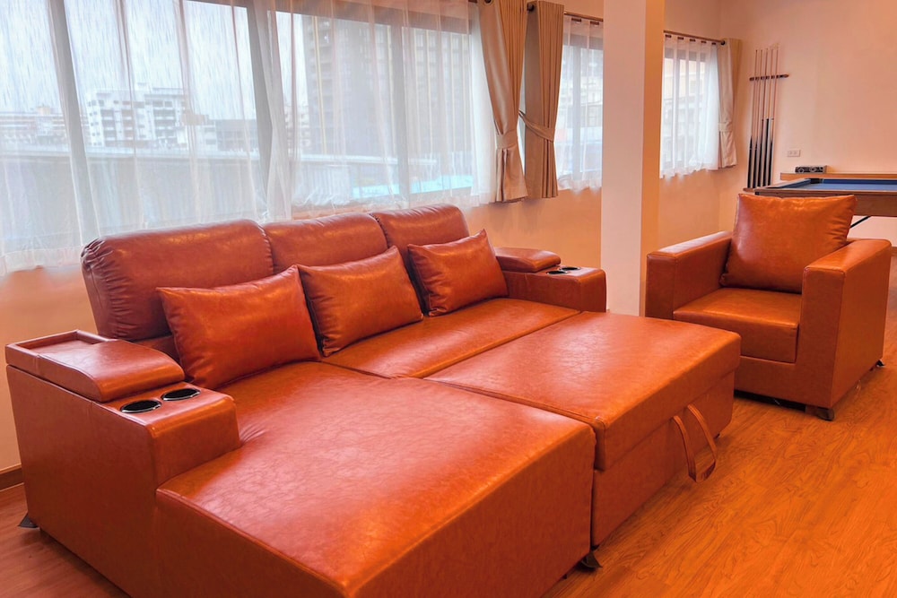 Family Penthouse - Photo 9