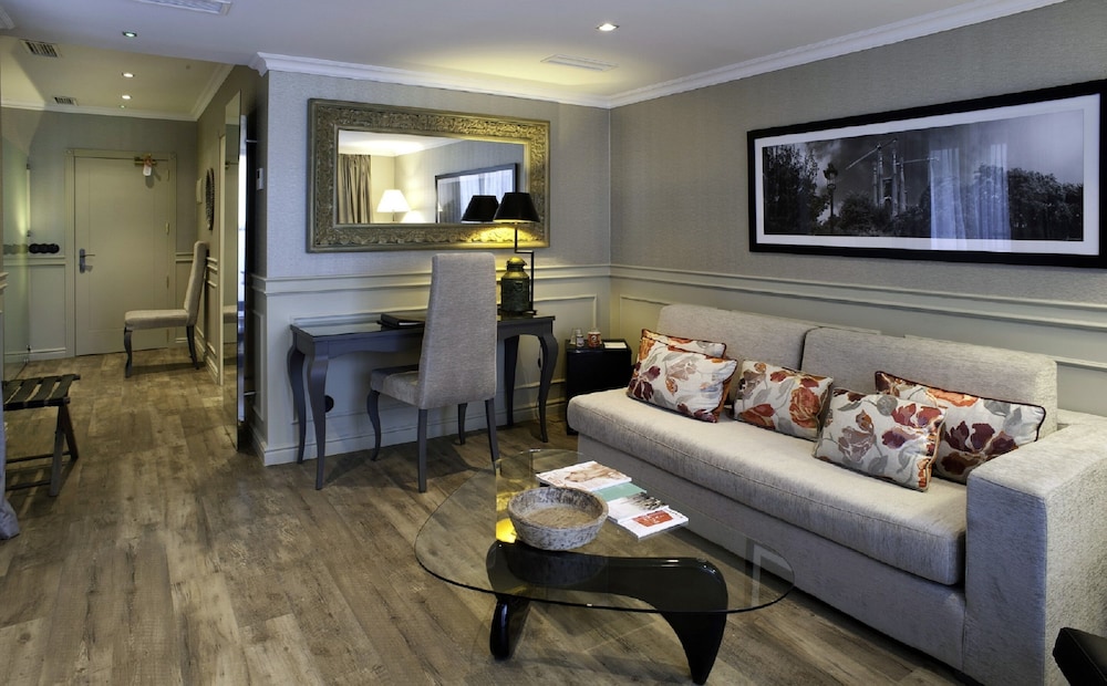 Suite Superior Sagrada Familia with terrace