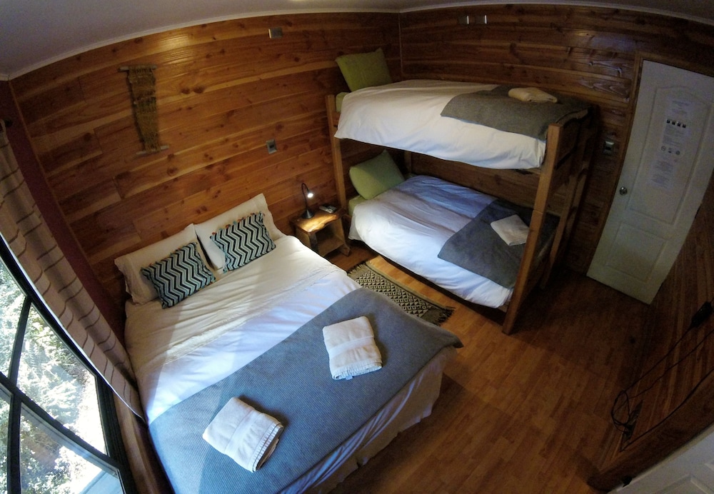 Superior Quadruple Room photo 3