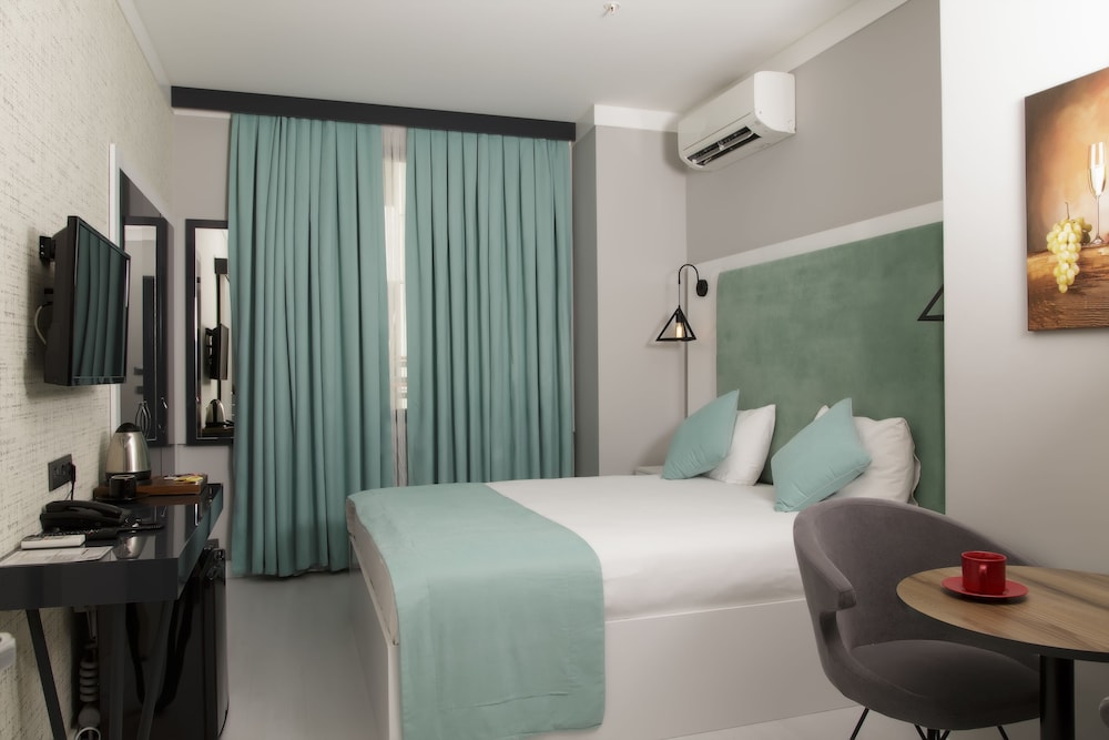 Comfort Room photo 3