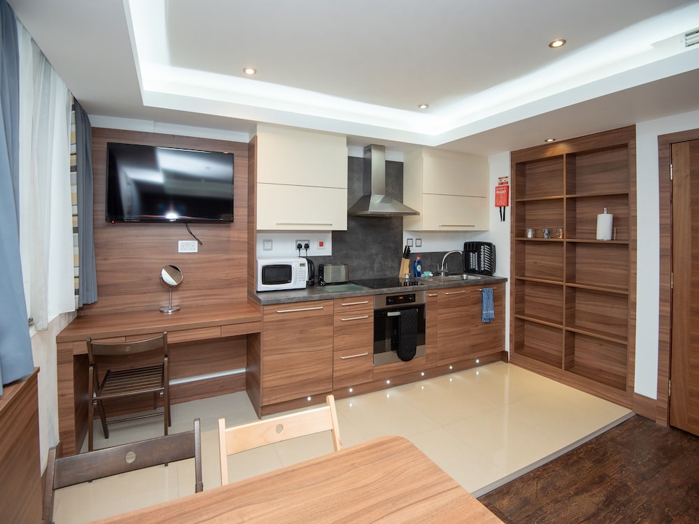 Deluxe Suite, 2 Double Beds (Quadruple) photo 3