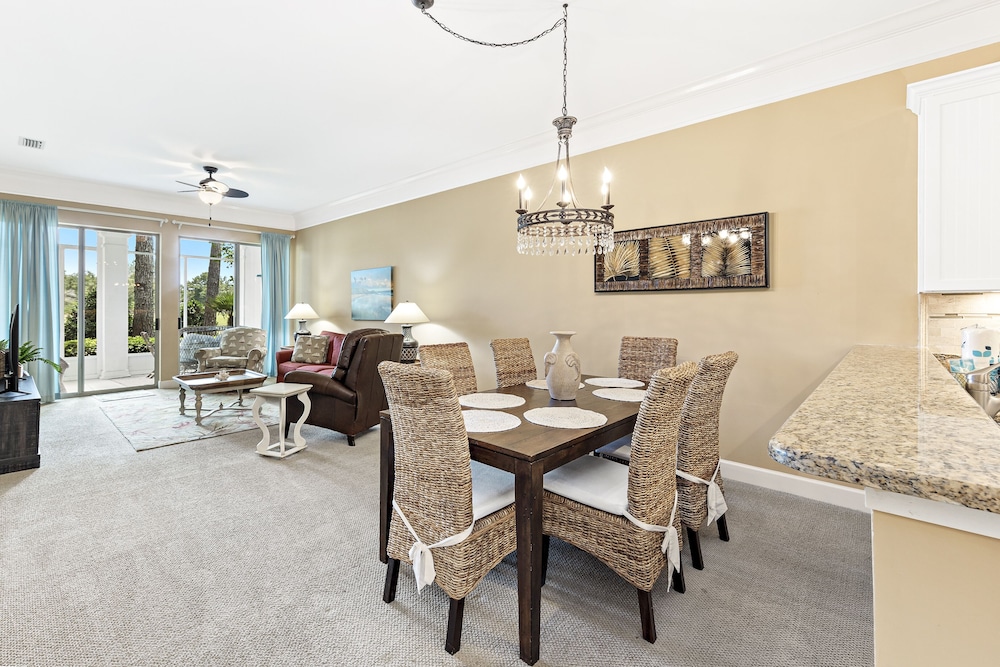 Comfort Condo, 2 Bedrooms, Balcony, Golf View photo 2