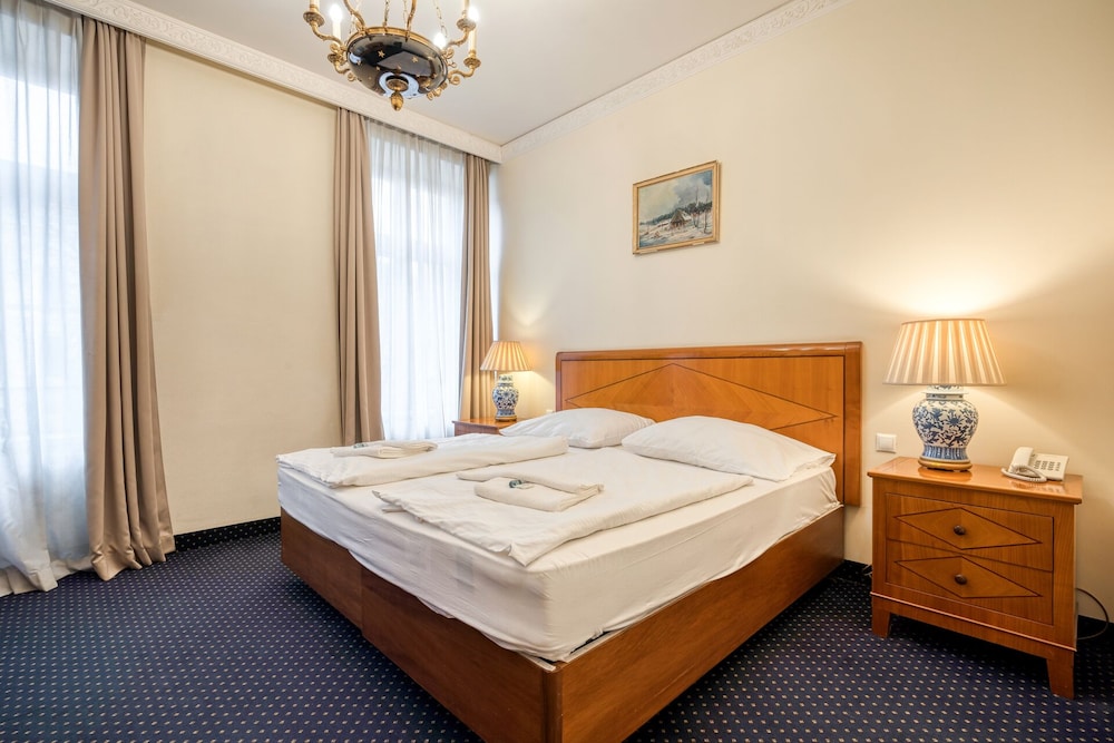 Superior Double or Twin Room - Photo 2
