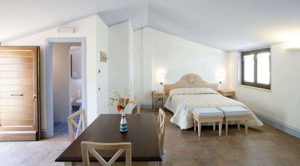 Panoramic Studio, Valley View