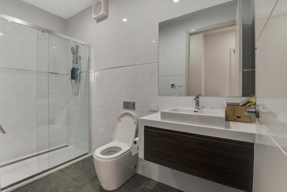 Deluxe Queen Room (Private Bathroom) Room 2 photo 2