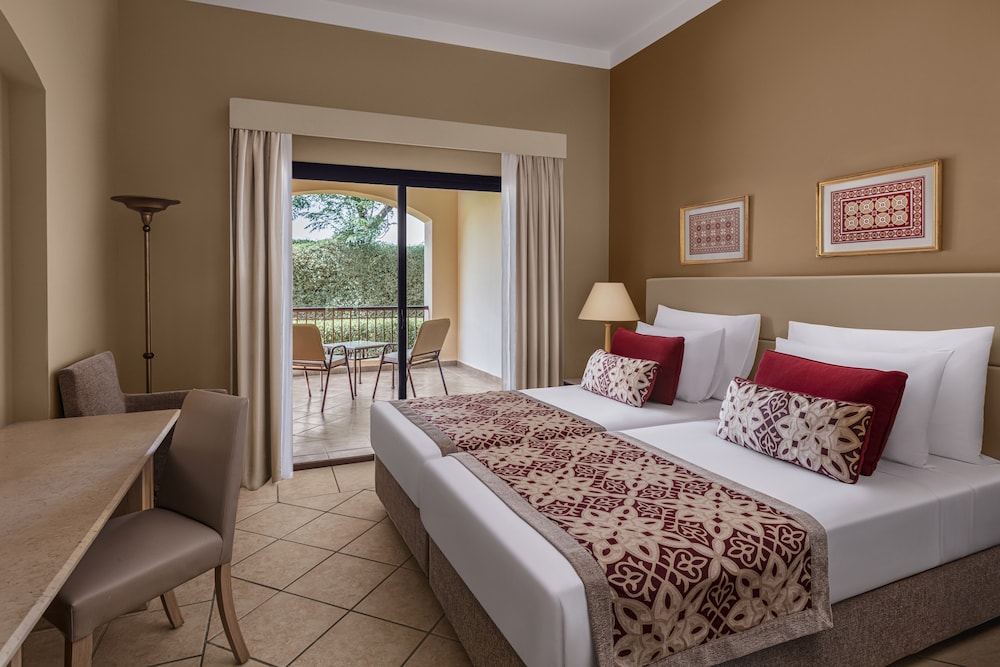 Apartment, 2 Twin Beds, Garden View (One-Bedroom)