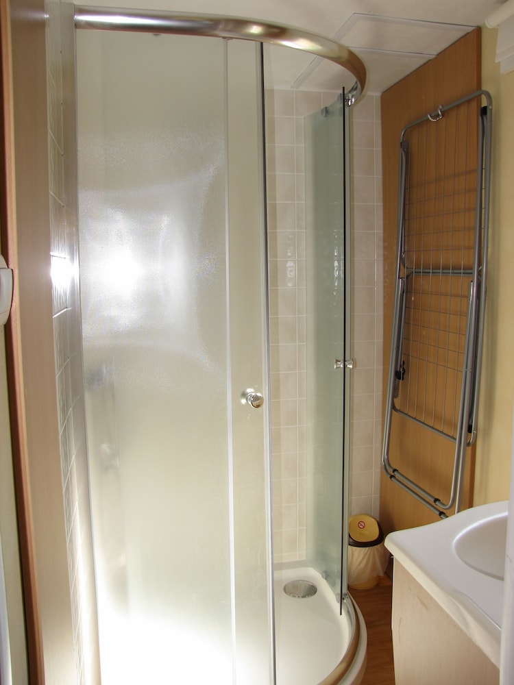 Basic Mobile Home photo 2