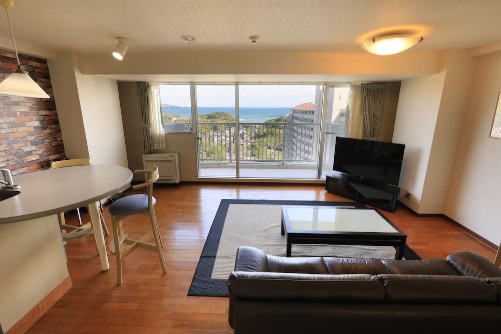 [Non-Smoking] Twin Room (2 Beds)/ Ocean View - Photo 3