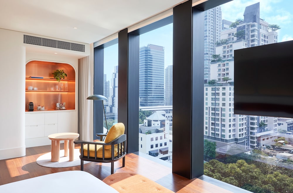 Room, 1 King Bed, Corner