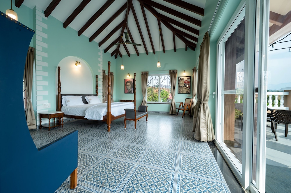 Luxury Villa photo 1