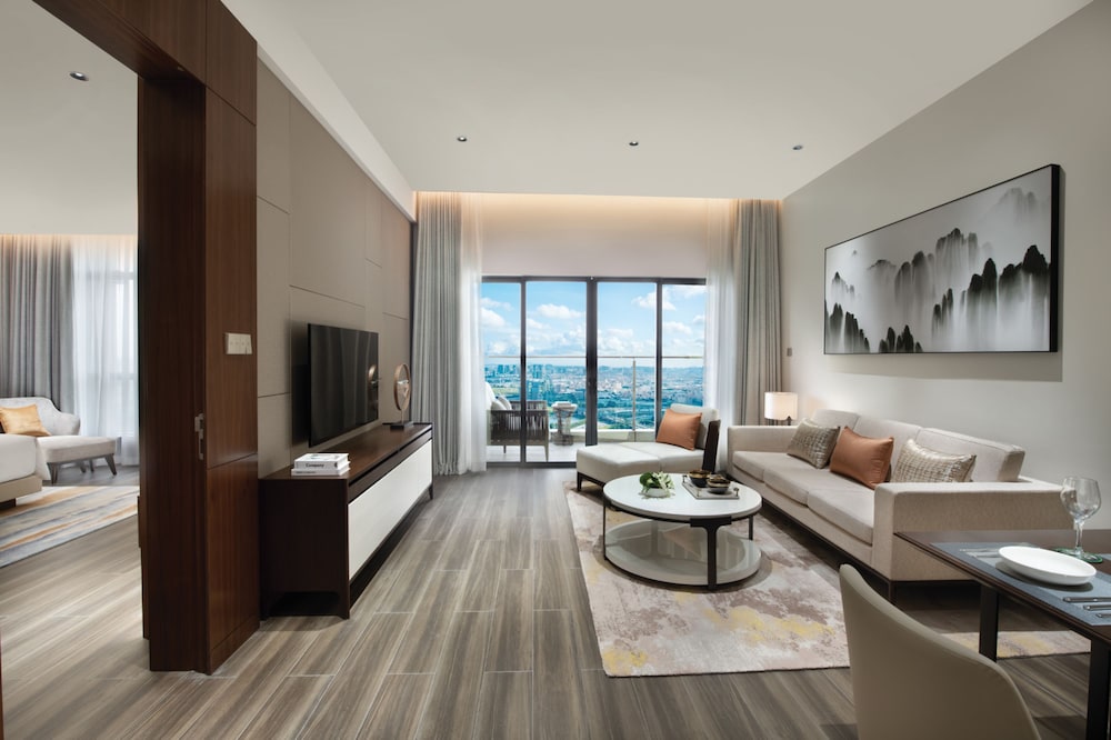Deluxe Suite, 1 Bedroom - Photo 1