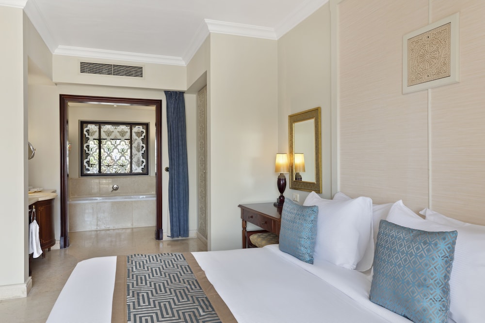 Deluxe Triple Room, Garden View - Photo 5