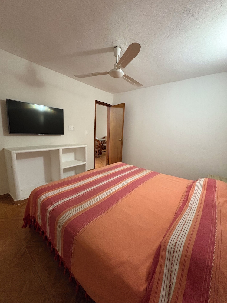 Family Apartment, 2 Bedrooms, Terrace photo 2