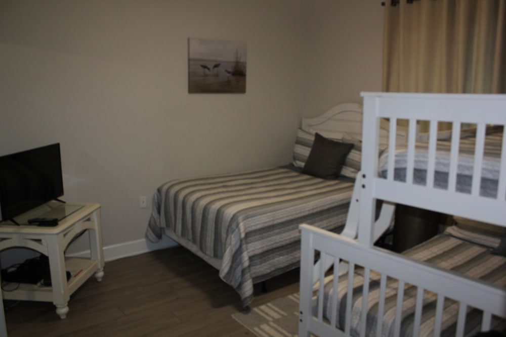 Condo, 2 Bedrooms, Balcony, Ocean View (406) photo 1