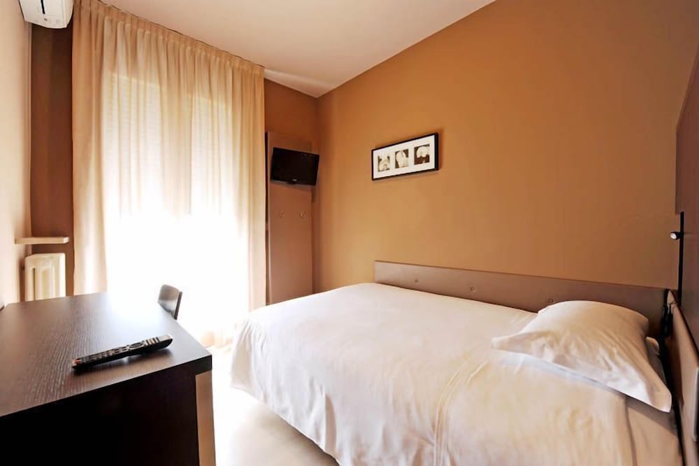 Economy Double Room - Photo 1