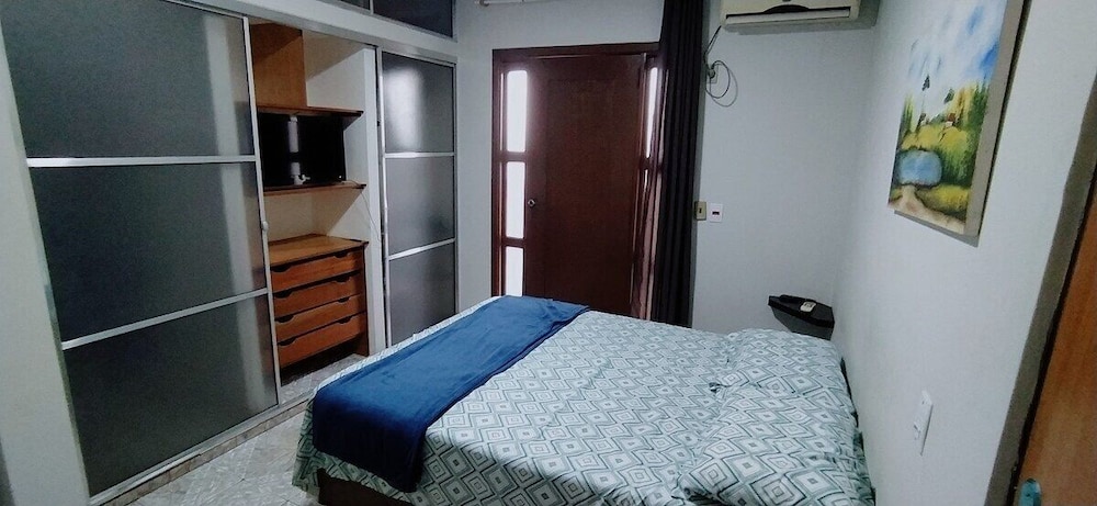 Basic Apartment photo 1