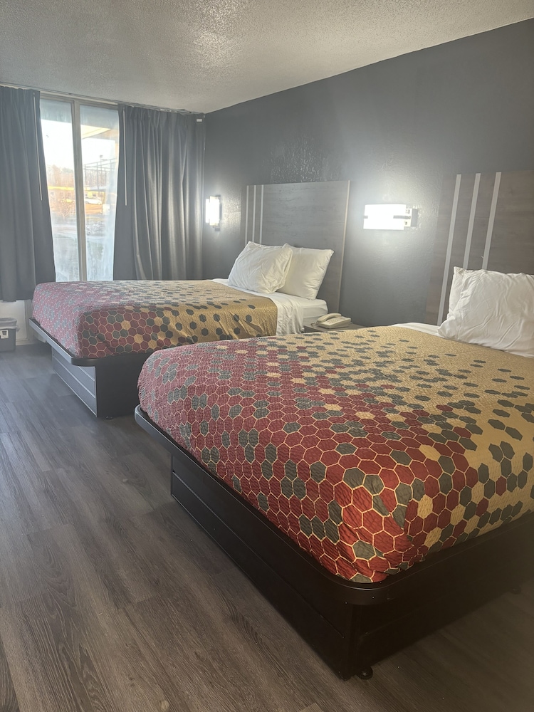 Standard Room, 2 Double Beds, Non Smoking photo 3
