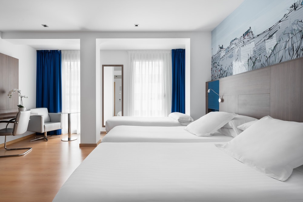 Triple Room, City View