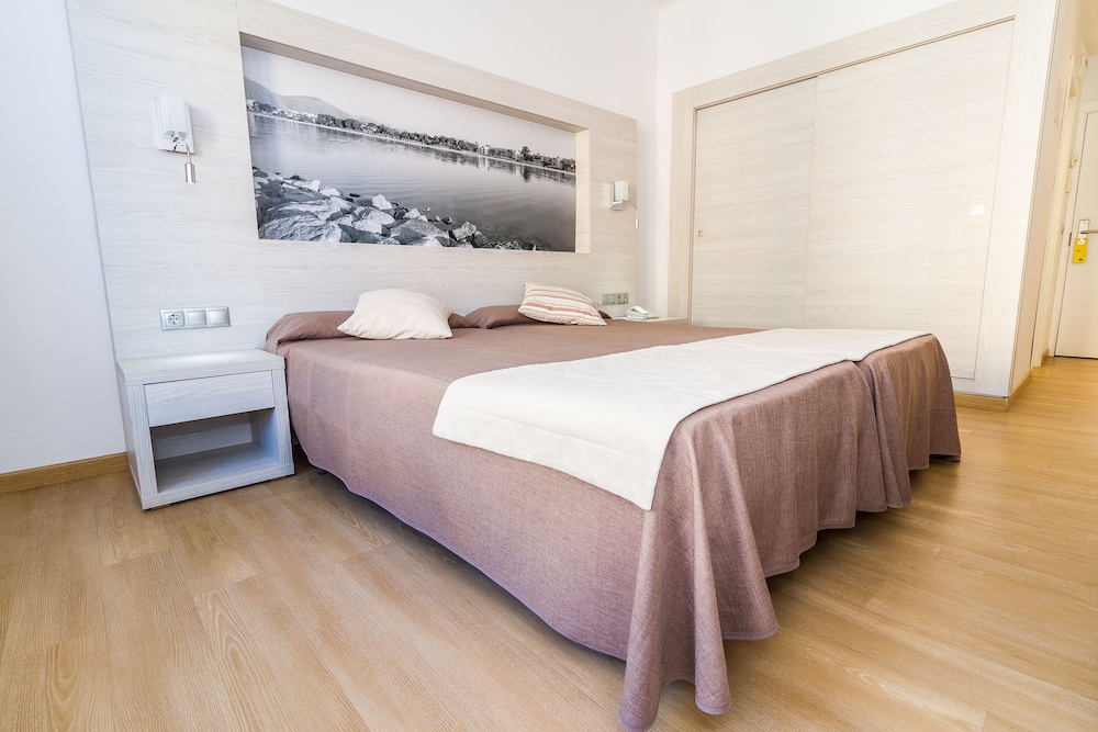 Standard Double Room, Balcony