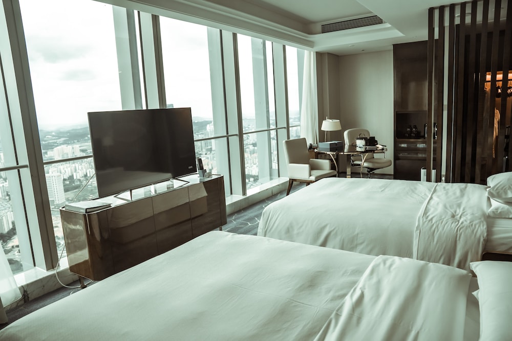 Room, 2 Double Beds, Corner - Photo 3