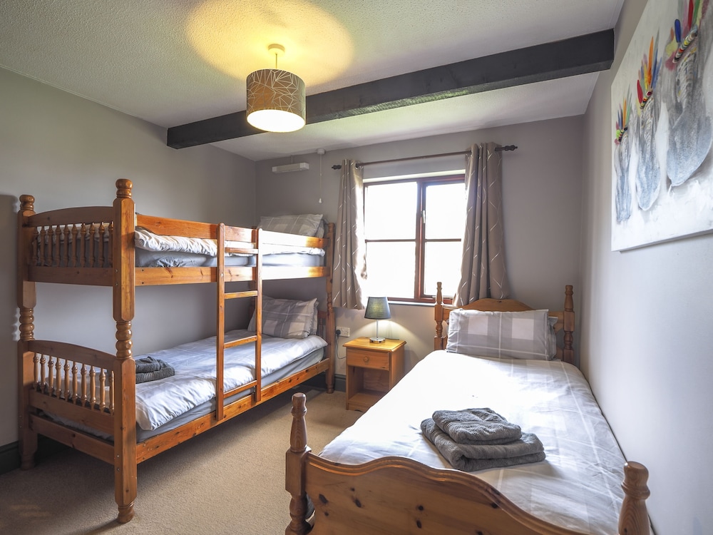 Trenewydd Farm Holiday Cottages, Photo 8
