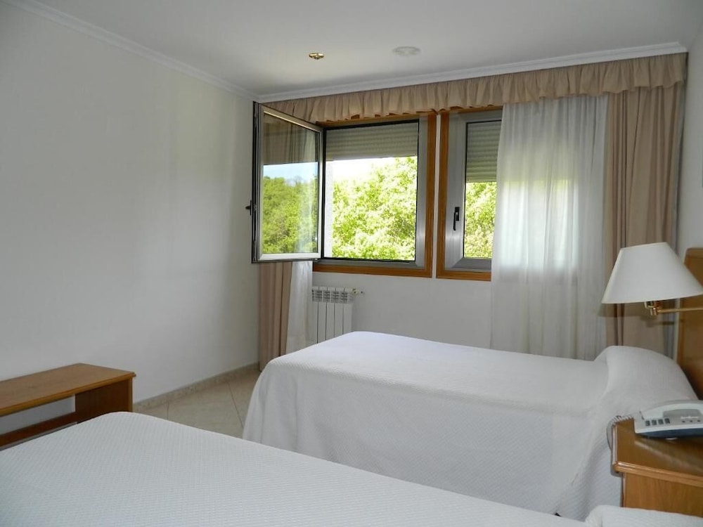 Habitación Estándar con Dos Camas Individuales